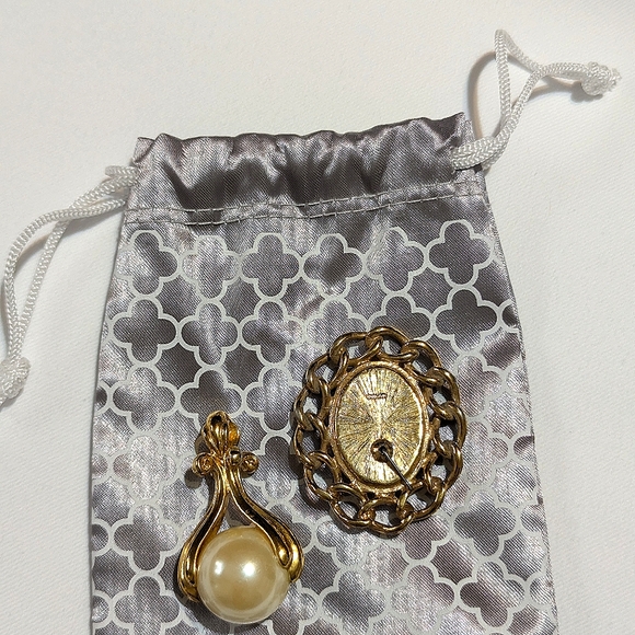 Avon Pearlesque Pendant & Napier Brooch Project Piece Set - Picture 5 of 5